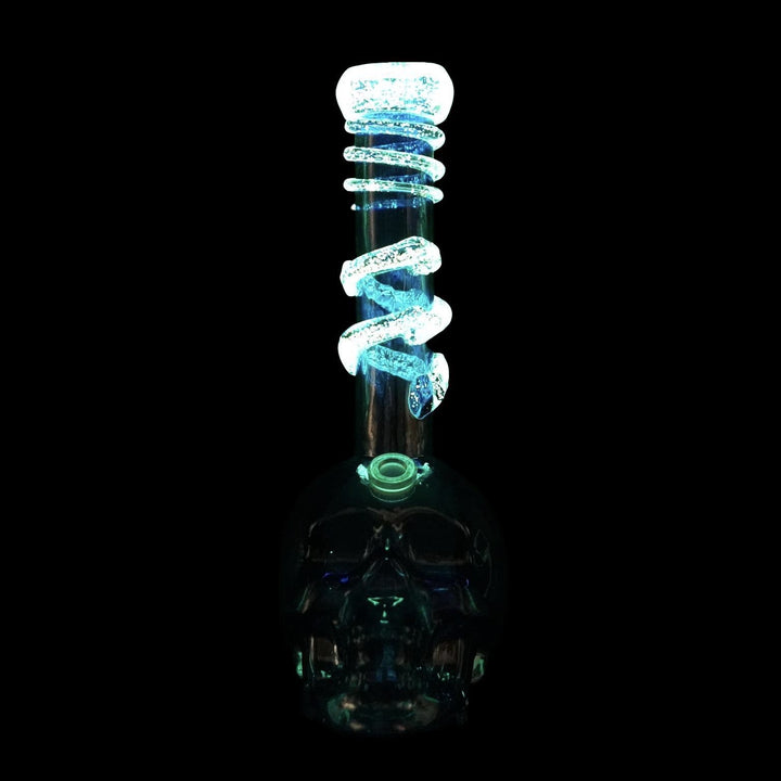 GLOW SKULL BONG