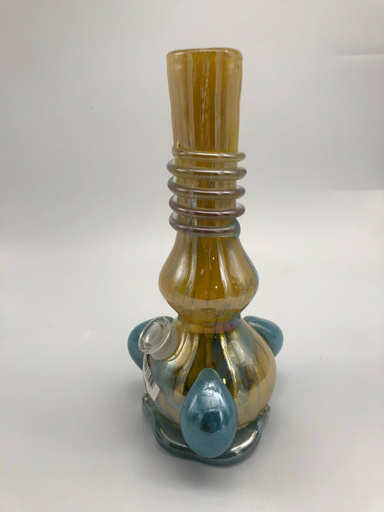 Soft glass with swirled neck and three glass bulge on chamber