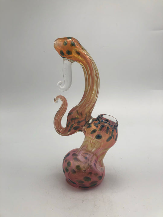 Glass bubbler with glass bow design